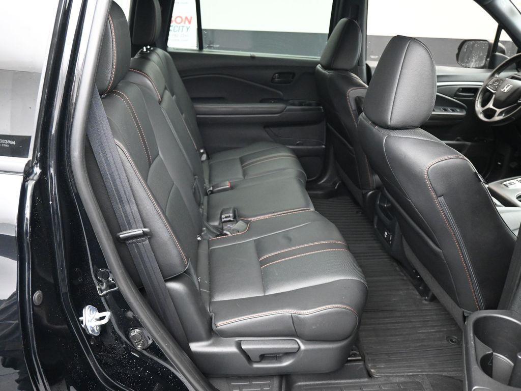 used 2022 Honda Passport car, priced at $26,556