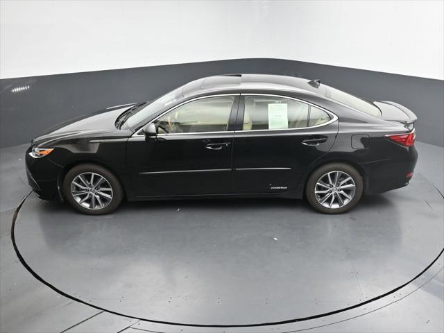 used 2016 Lexus ES 300h car, priced at $25,693