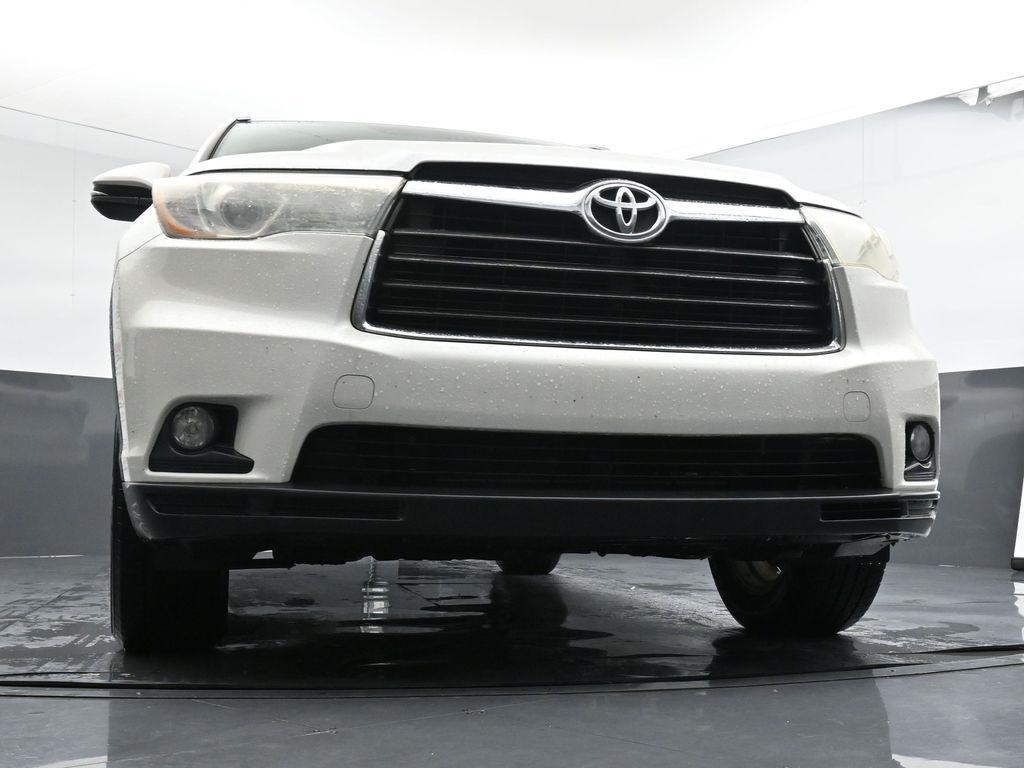 used 2015 Toyota Highlander car, priced at $19,977