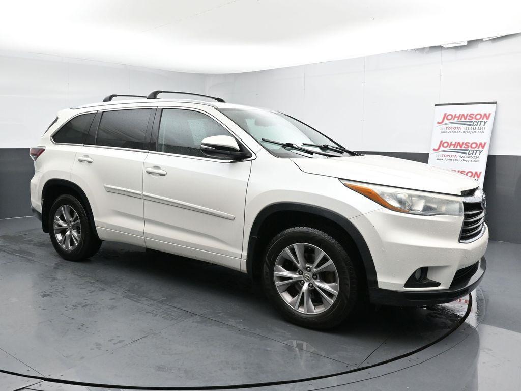 used 2015 Toyota Highlander car, priced at $19,977