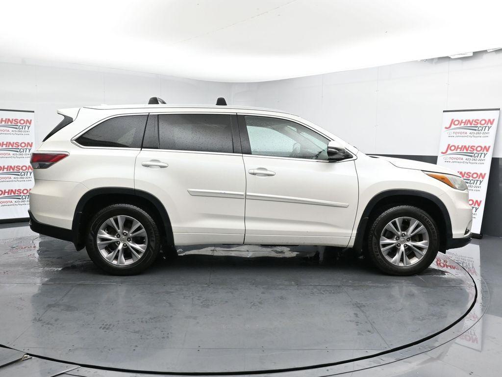 used 2015 Toyota Highlander car, priced at $19,977