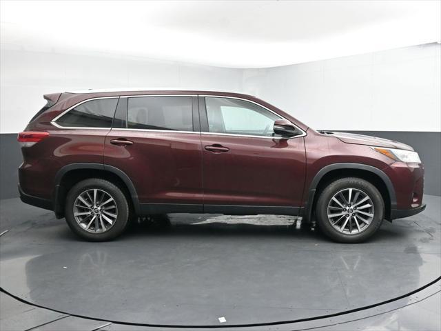 used 2019 Toyota Highlander car, priced at $29,043