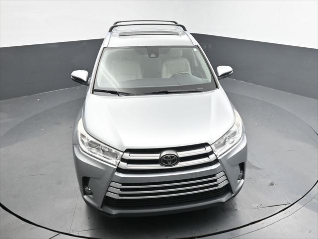 used 2017 Toyota Highlander car, priced at $22,043