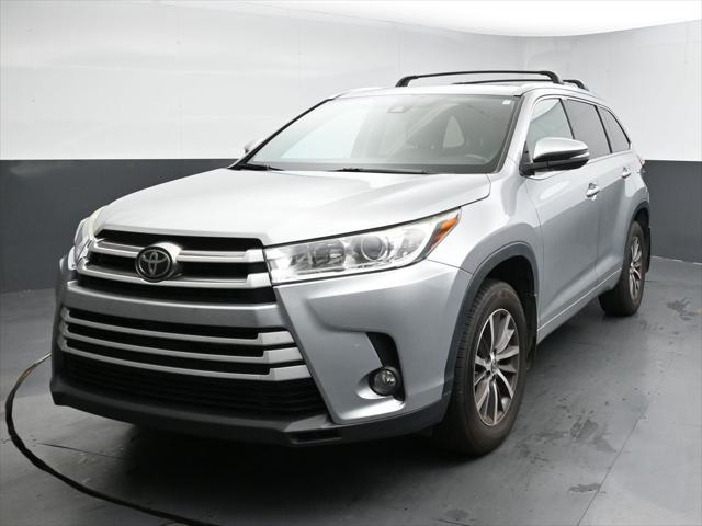 used 2017 Toyota Highlander car, priced at $22,043