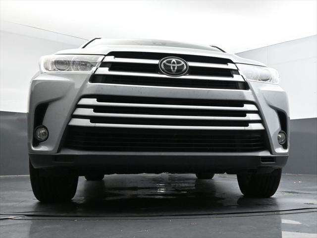 used 2017 Toyota Highlander car, priced at $22,043