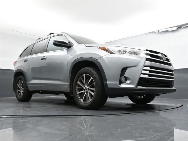 used 2017 Toyota Highlander car, priced at $22,043