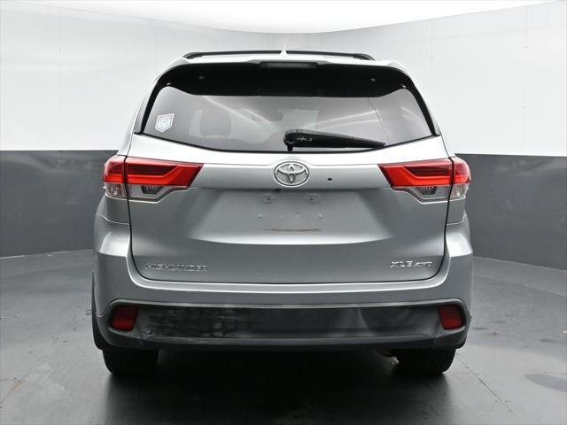used 2017 Toyota Highlander car, priced at $22,043