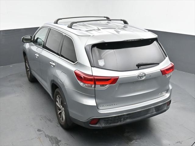 used 2017 Toyota Highlander car, priced at $22,043
