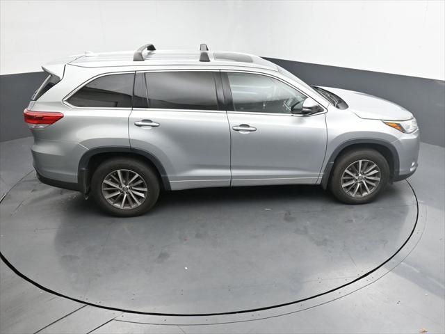 used 2017 Toyota Highlander car, priced at $22,043