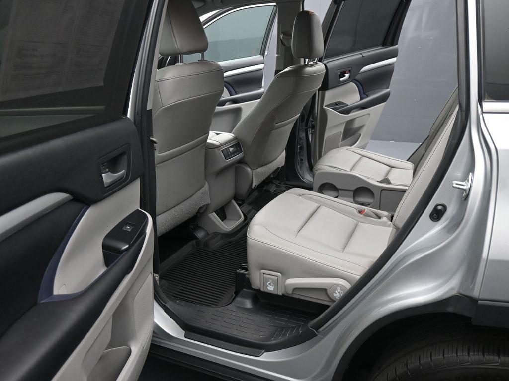 used 2017 Toyota Highlander car, priced at $19,512