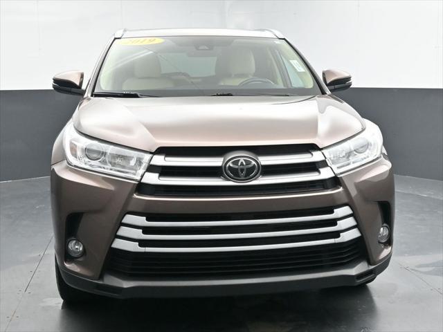 used 2019 Toyota Highlander car, priced at $22,453