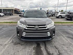 used 2018 Toyota Highlander car, priced at $23,576