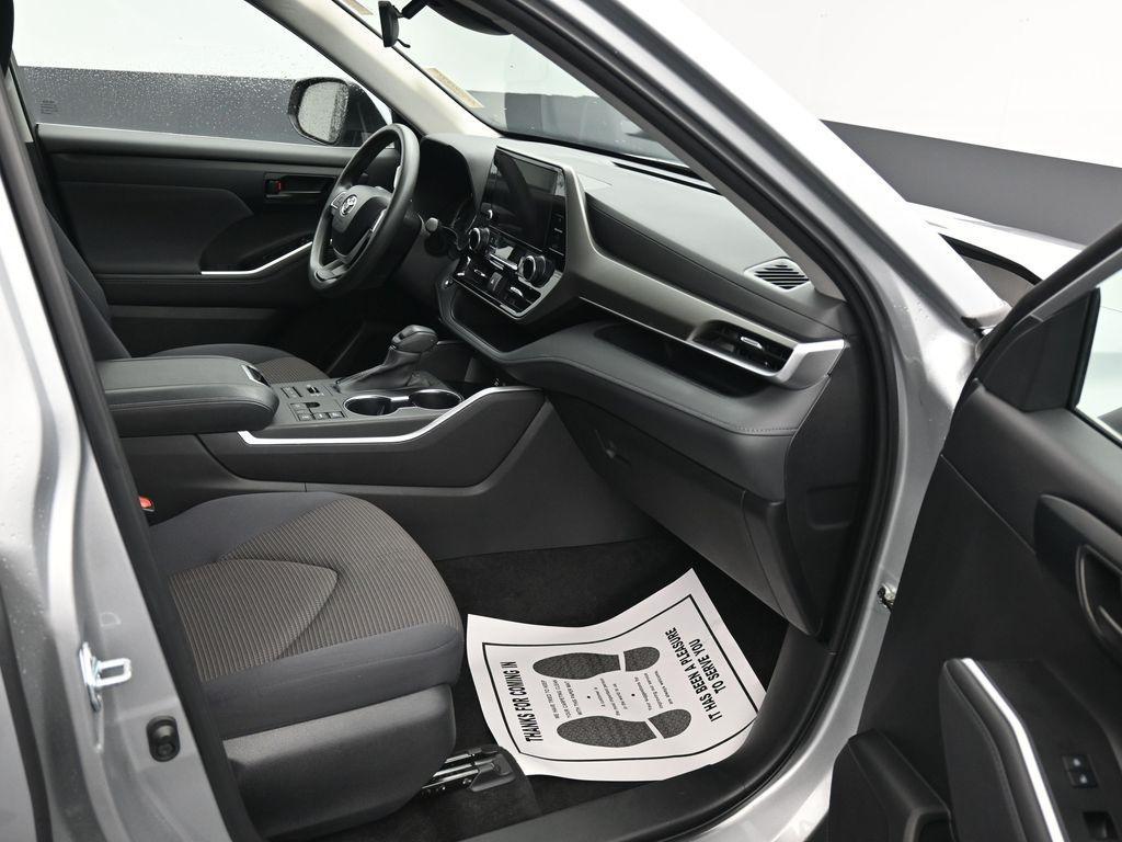 used 2023 Toyota Highlander car, priced at $36,697