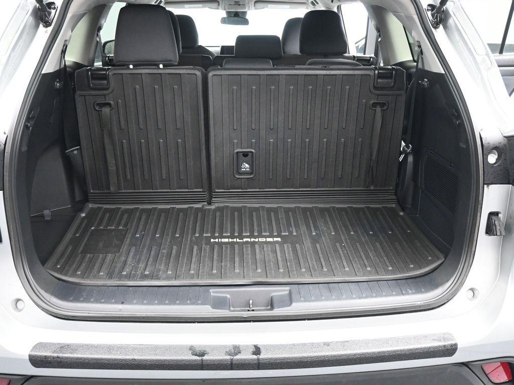 used 2023 Toyota Highlander car, priced at $36,697