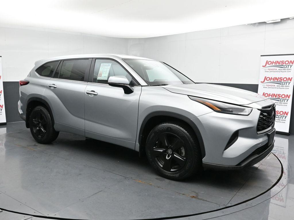 used 2023 Toyota Highlander car, priced at $36,697