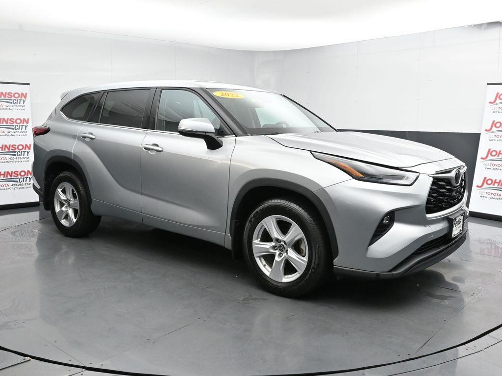 used 2022 Toyota Highlander car, priced at $29,425