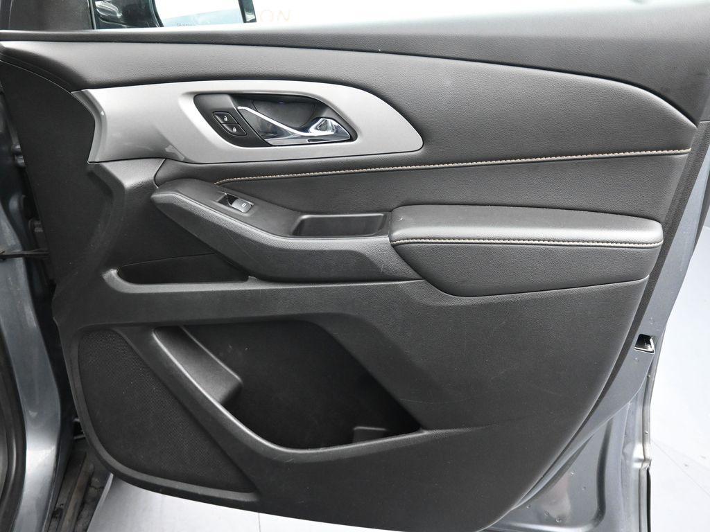 used 2020 Chevrolet Traverse car, priced at $12,497