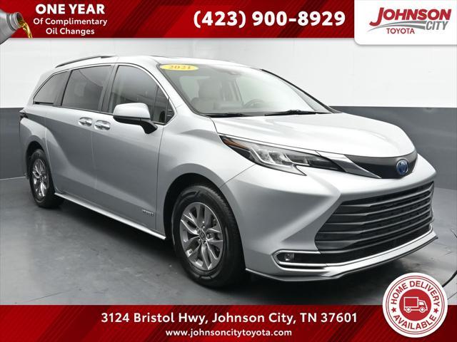 used 2021 Toyota Sienna car, priced at $32,063