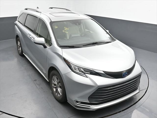 used 2021 Toyota Sienna car, priced at $32,094