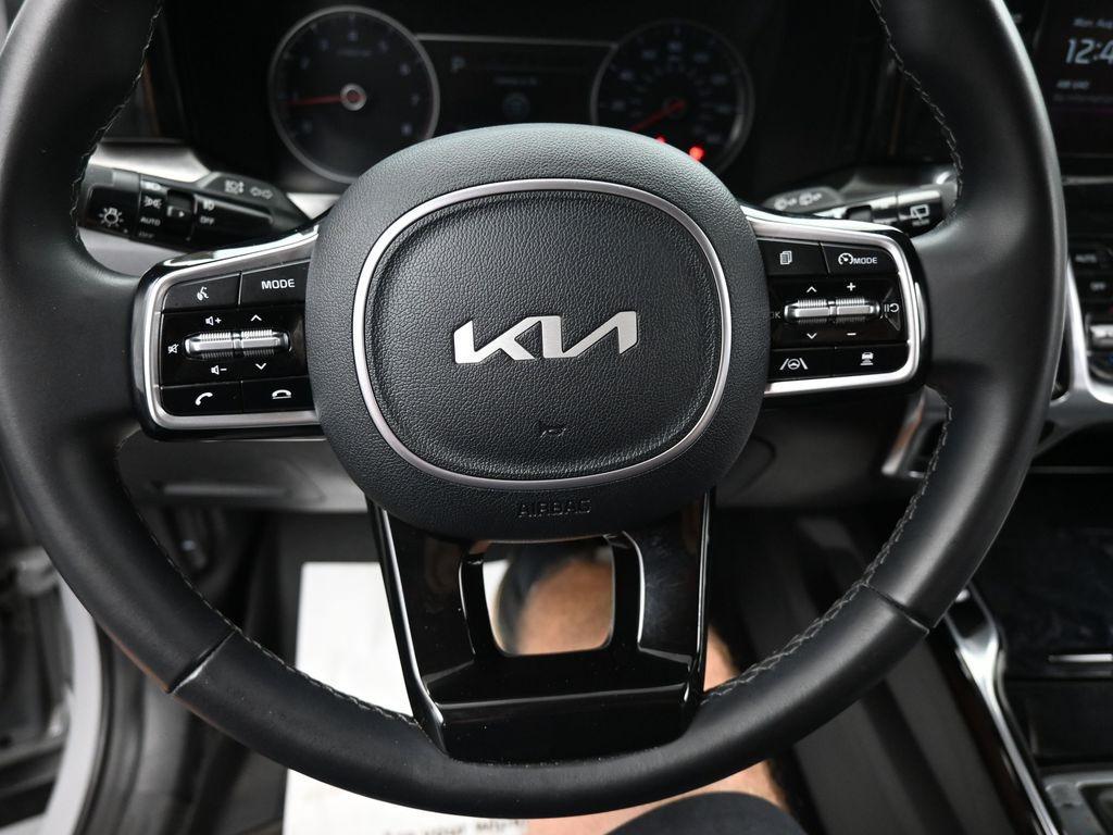 used 2022 Kia Sorento car, priced at $25,000