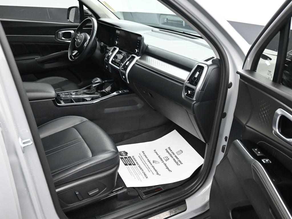 used 2022 Kia Sorento car, priced at $25,000