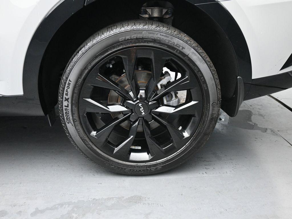 used 2022 Kia Sorento car, priced at $25,000