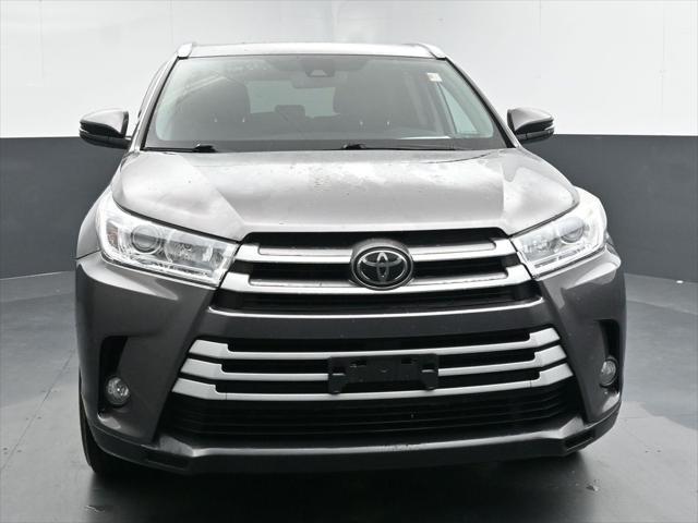 used 2018 Toyota Highlander car, priced at $24,608