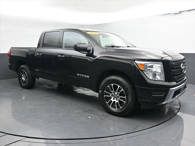 used 2023 Nissan Titan car, priced at $31,564