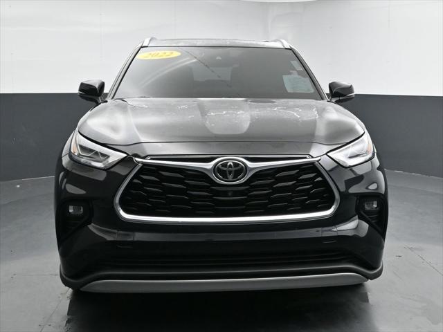 used 2022 Toyota Highlander car, priced at $41,653
