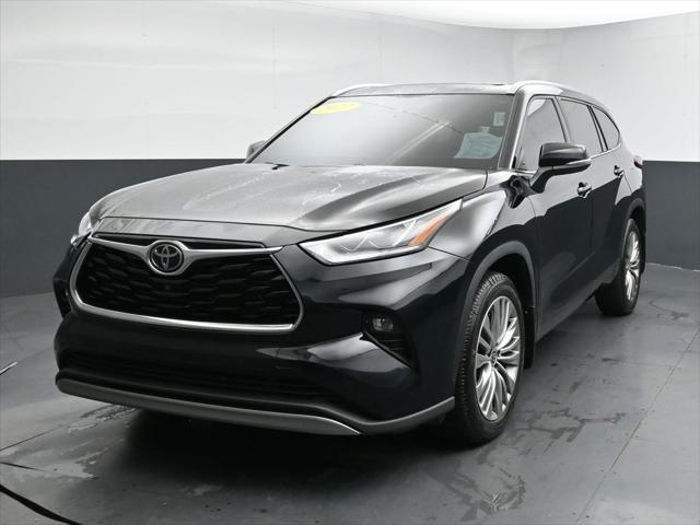 used 2022 Toyota Highlander car, priced at $41,653