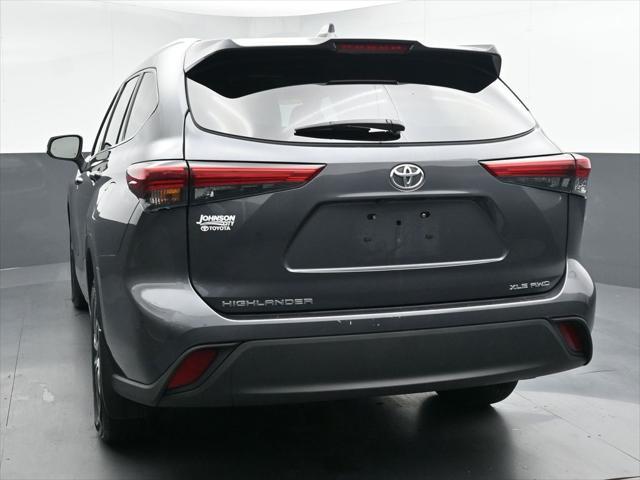 used 2022 Toyota Highlander car, priced at $36,470