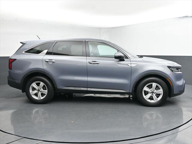 used 2021 Kia Sorento car, priced at $21,630