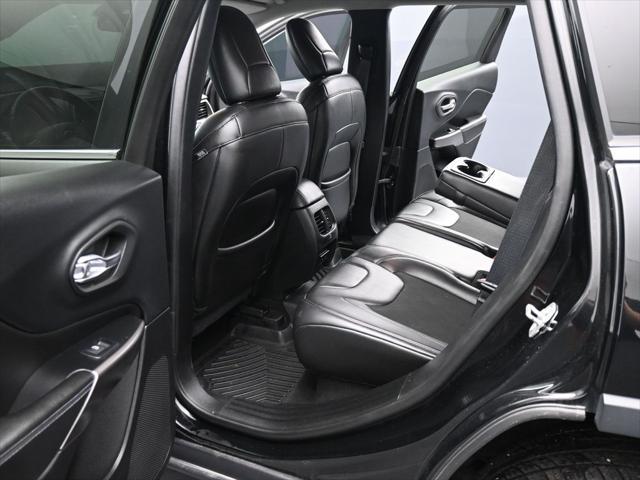 used 2019 Jeep Cherokee car, priced at $15,421
