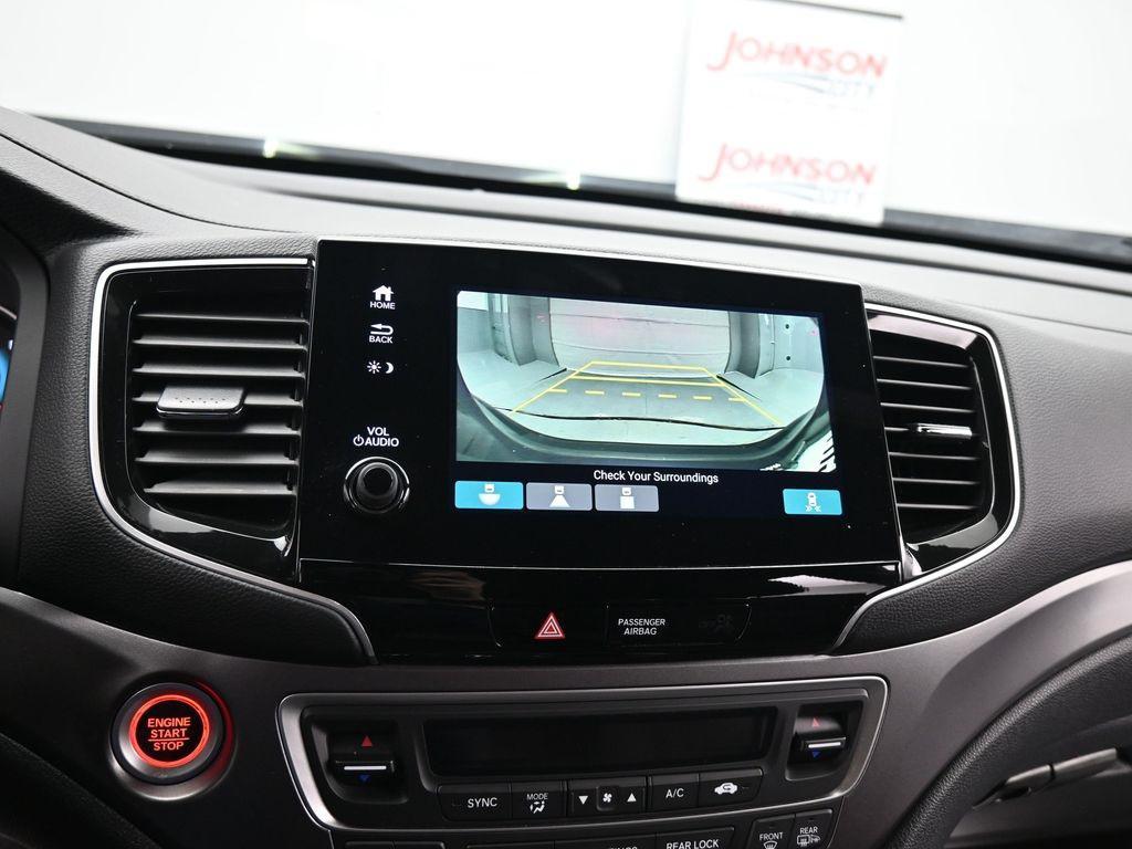 used 2022 Honda Pilot car, priced at $30,206