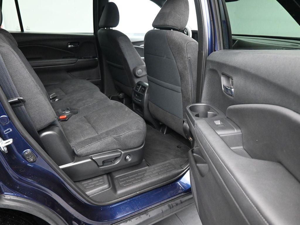 used 2022 Honda Pilot car, priced at $30,206
