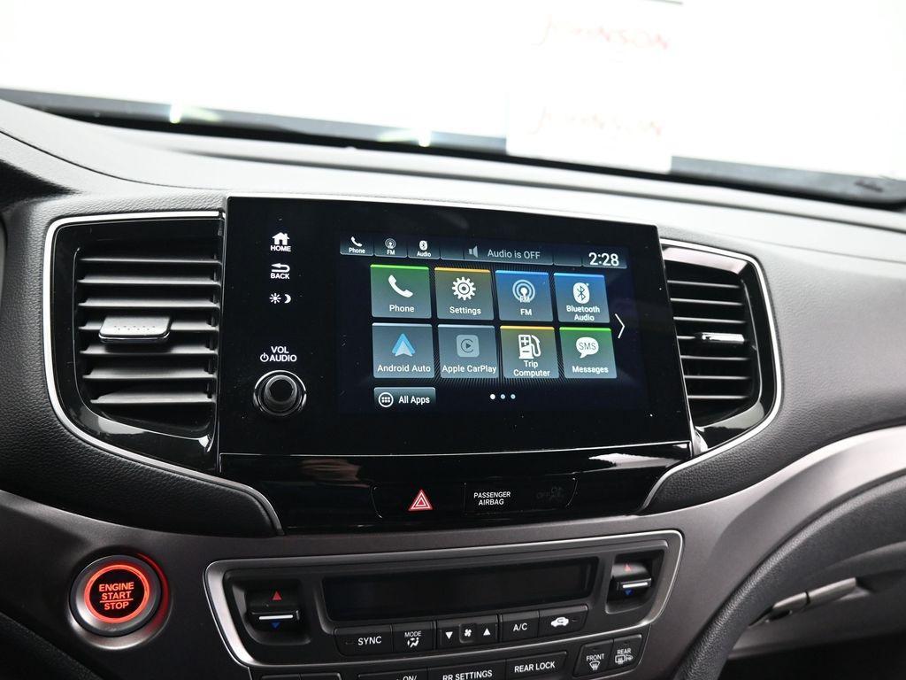 used 2022 Honda Pilot car, priced at $30,206