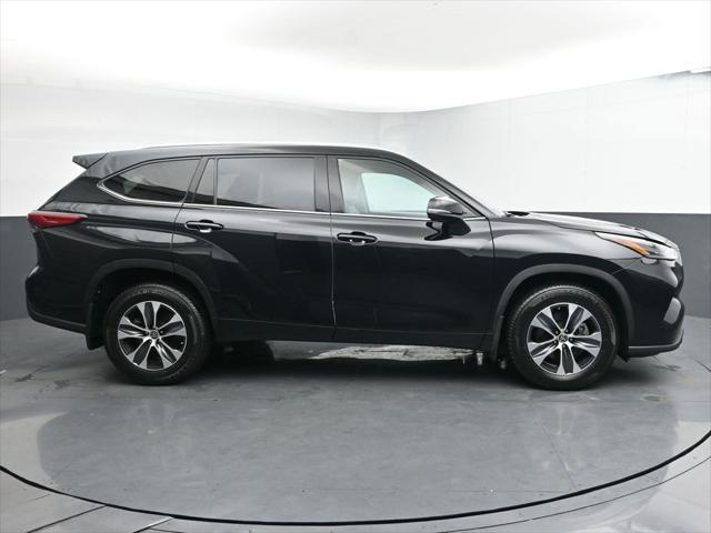 used 2021 Toyota Highlander car, priced at $31,850