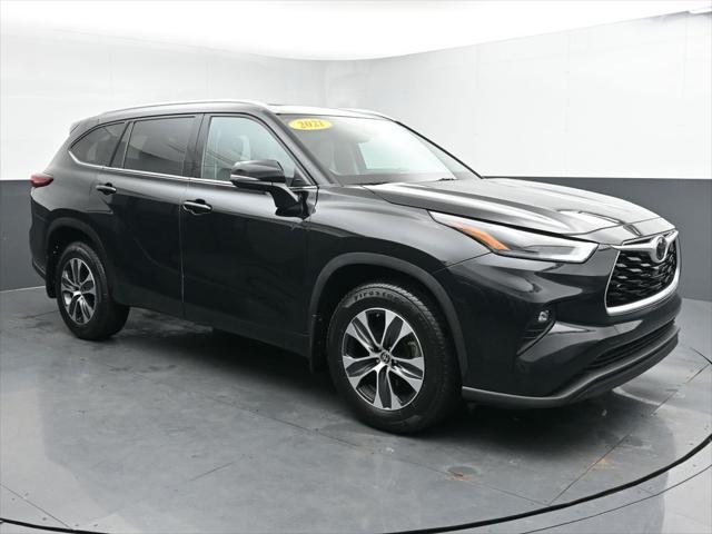 used 2021 Toyota Highlander car, priced at $31,850