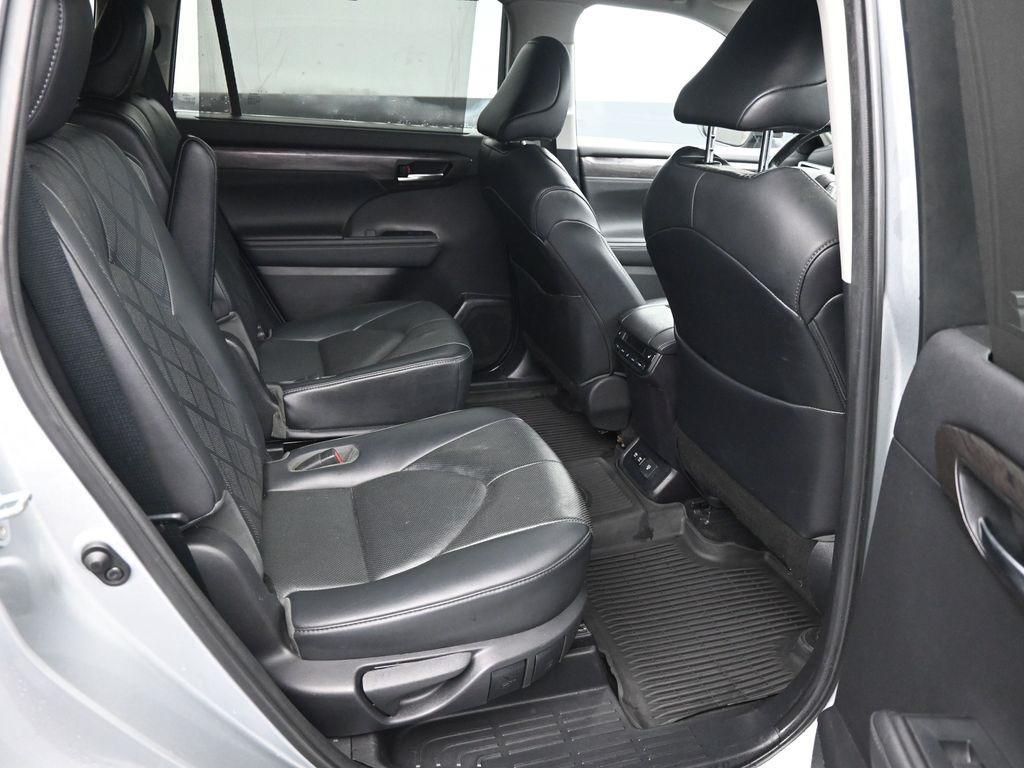 used 2021 Toyota Highlander car, priced at $28,356