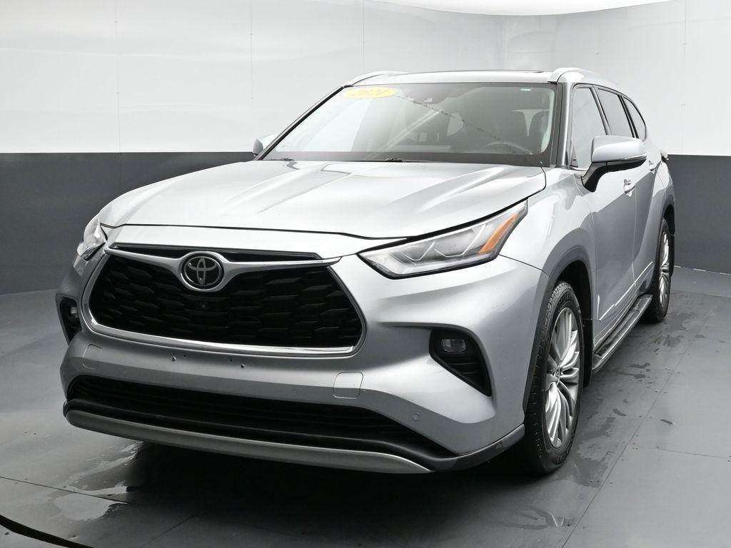 used 2021 Toyota Highlander car, priced at $28,356