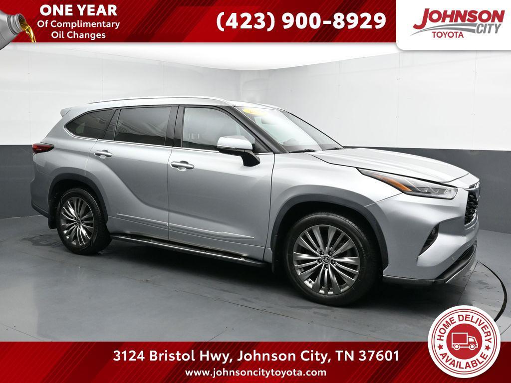 used 2021 Toyota Highlander car, priced at $28,356