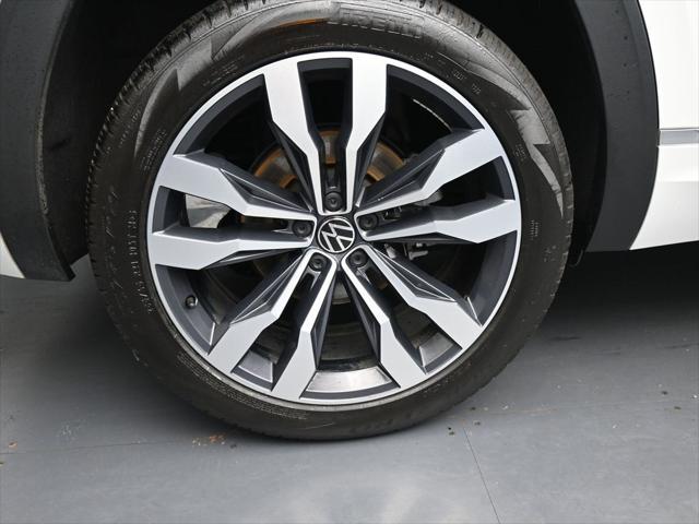 used 2022 Volkswagen Atlas Cross Sport car, priced at $38,701