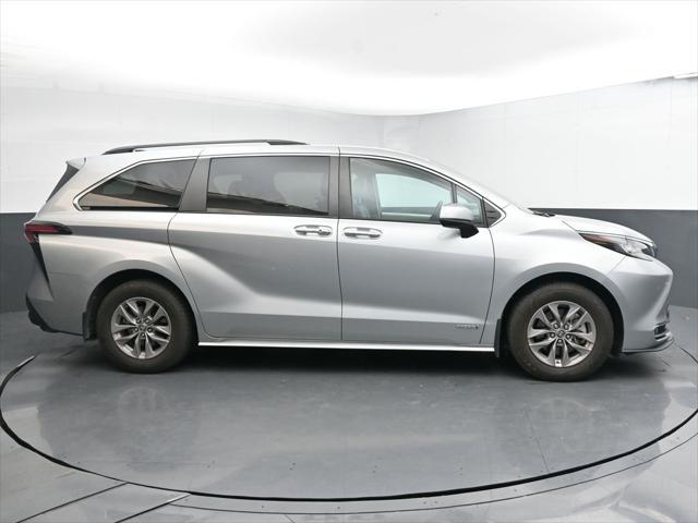 used 2021 Toyota Sienna car, priced at $35,074