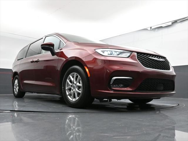 used 2023 Chrysler Pacifica car, priced at $26,994