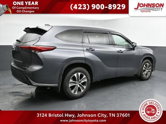 used 2020 Toyota Highlander car, priced at $33,836