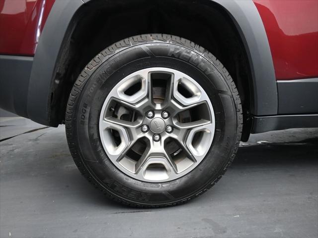 used 2019 Jeep Cherokee car, priced at $21,229
