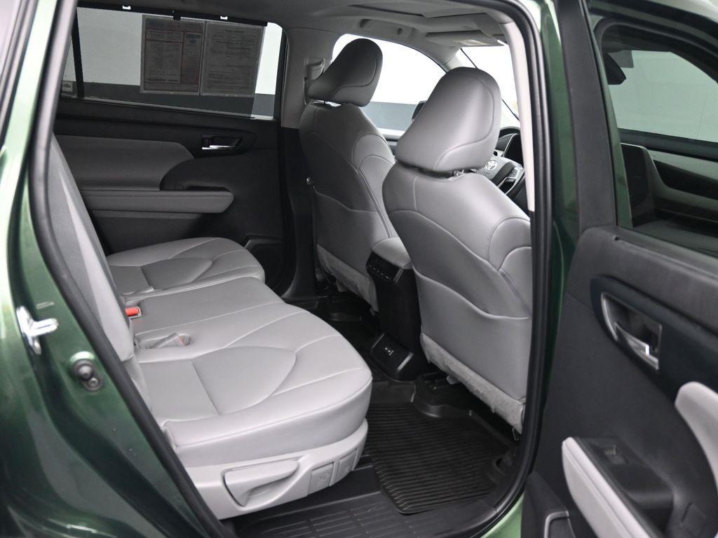 used 2023 Toyota Highlander car, priced at $39,510
