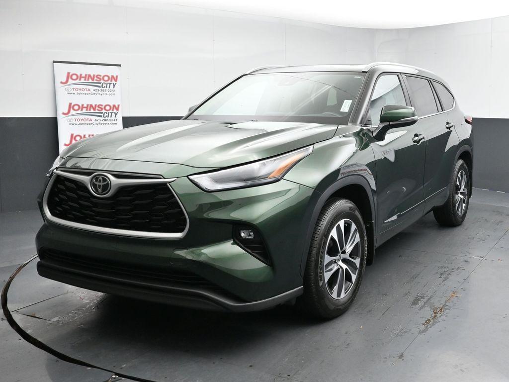 used 2023 Toyota Highlander car, priced at $39,510