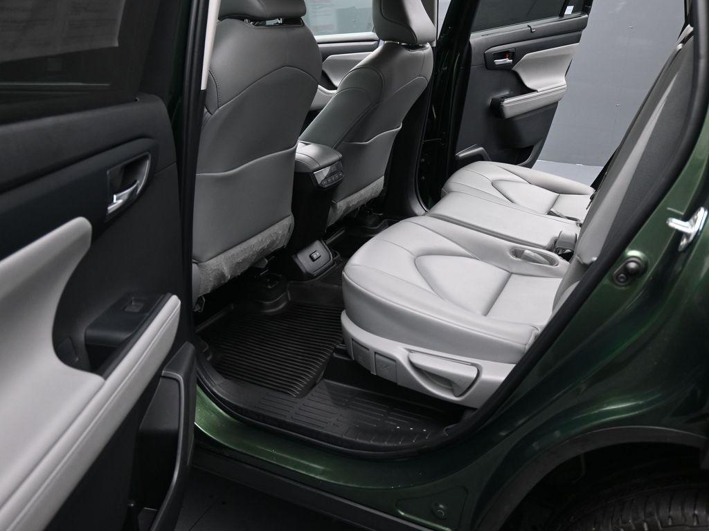 used 2023 Toyota Highlander car, priced at $39,510