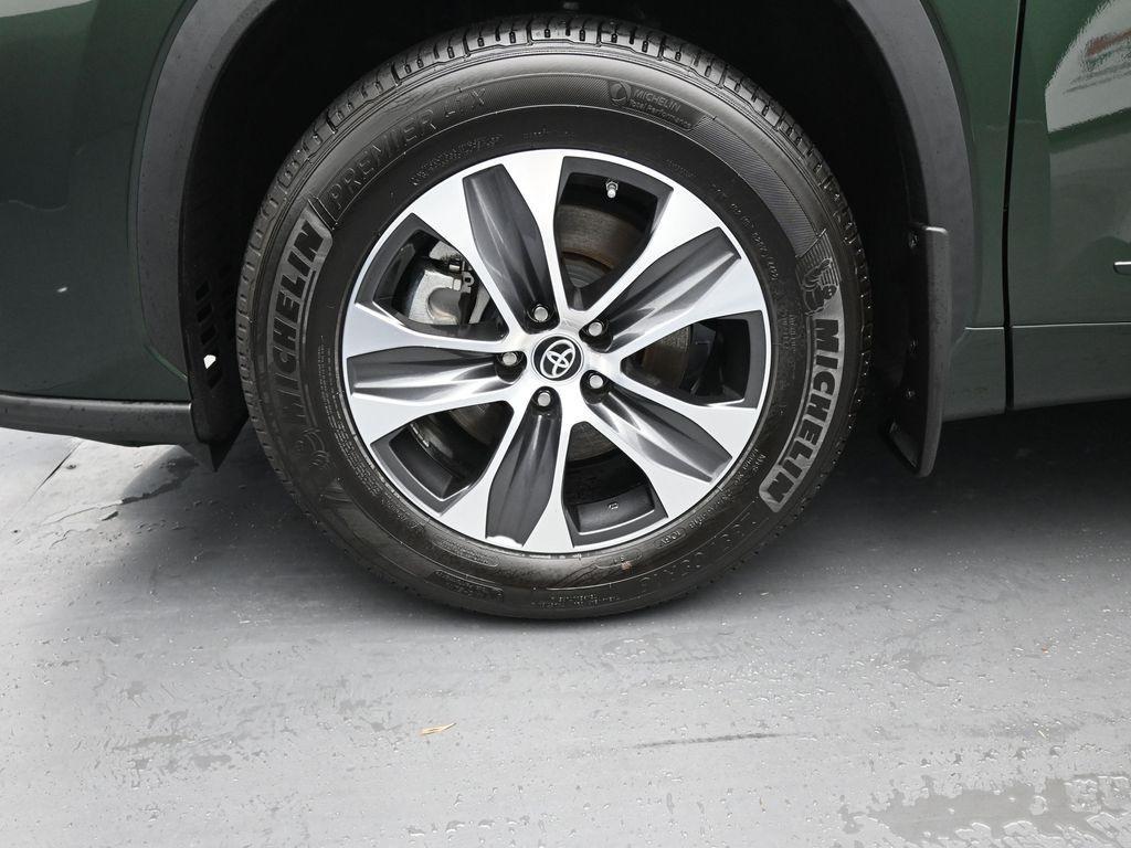 used 2023 Toyota Highlander car, priced at $39,510